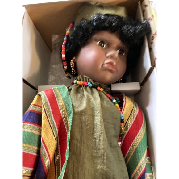 Vintage House Of Loyd Christmas Around World Tanisha Doll - Picture 2 of 6